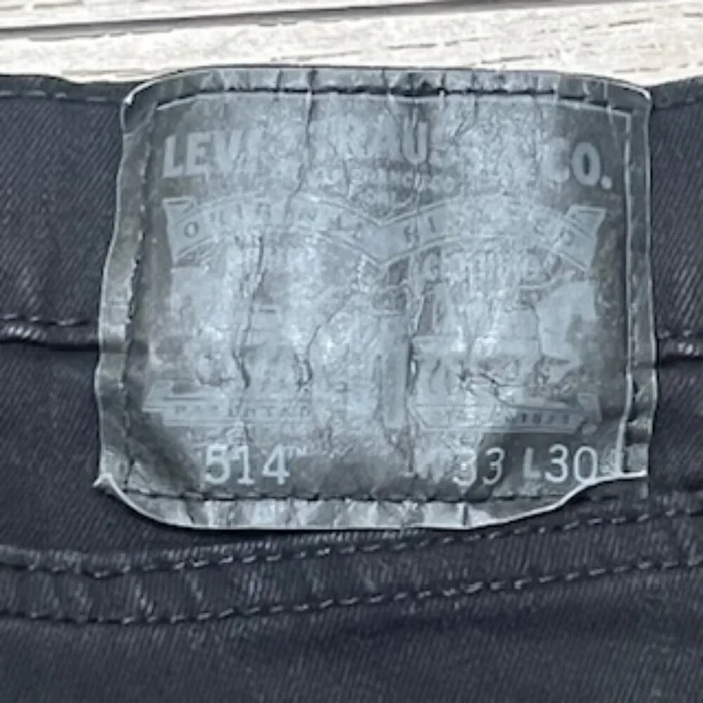 Levi’s 514 Black Denim Jeans Men’s size 33 x 30 straight legs